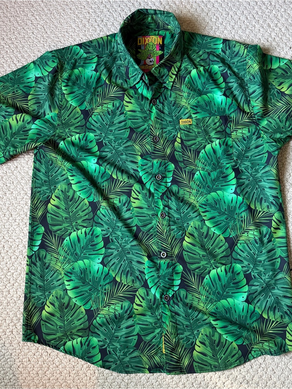 DIXXON Green Tropical Leaf Short-Sleeve Button-Up Shirt